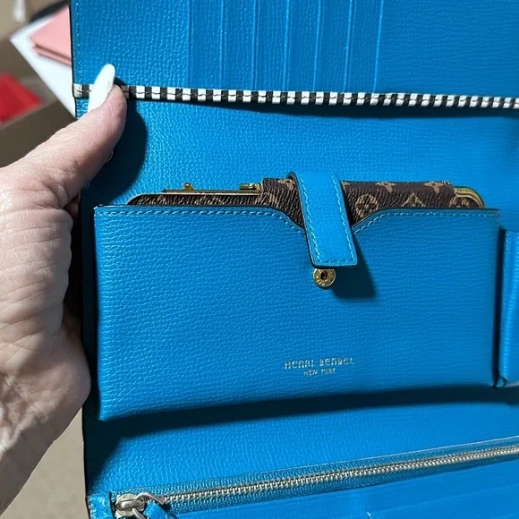 Henri Bendel Blue Wristlet Wallet with lipstick slot - Picture 6 of 10